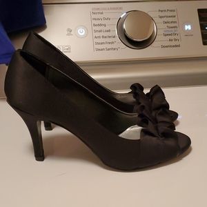 Dress shoes